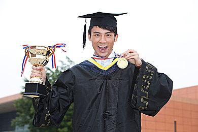 4人友尽合作《病毒特攻队》拯救互联网，Toylogic和Skybound联合巨献